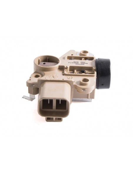 Regulador De Voltaje Hyundai / Kia Varios - 24v Ficha 2 Pines